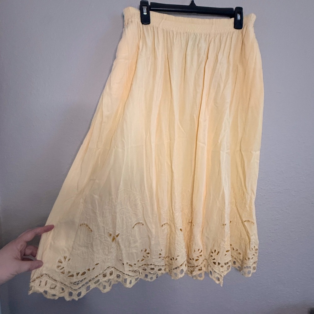 Vintage Womens Large Butter Yellow Boho Cottage‎ Coquette Eyelet Lace Midi Skirt